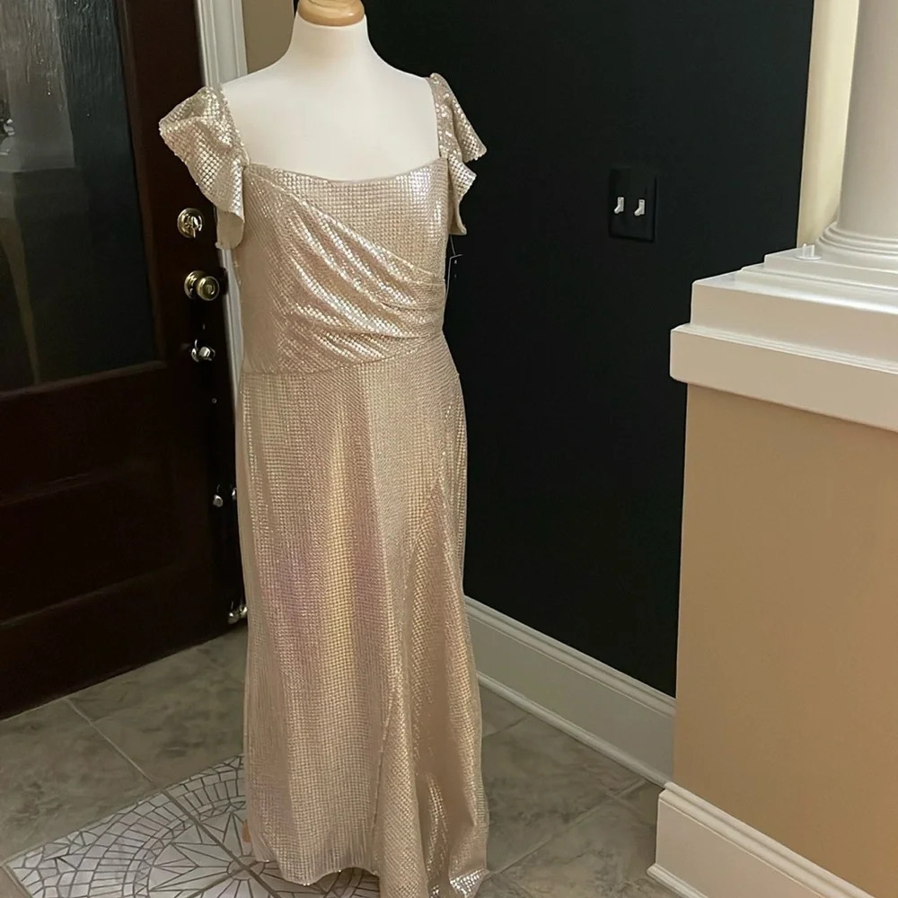 NWT SHOSHANNA Midnights Silver Tessa Sequin Dress Size 12